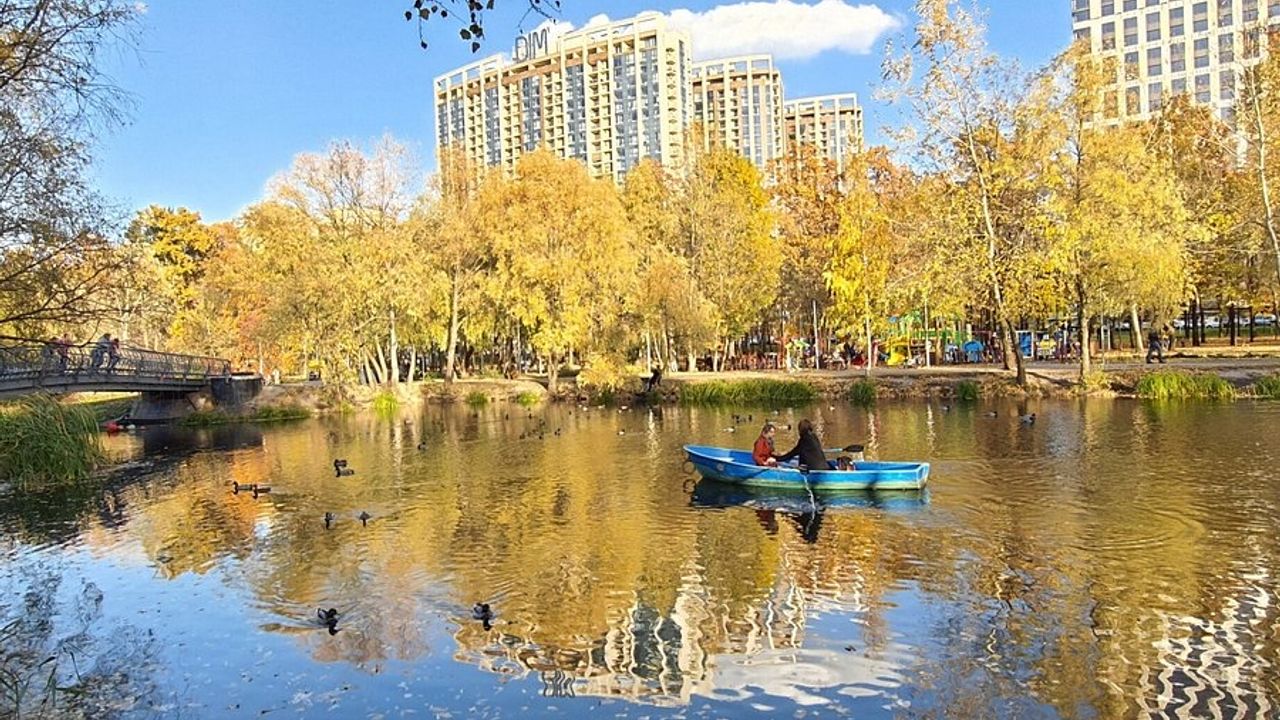 Парк Перемоги Озеро