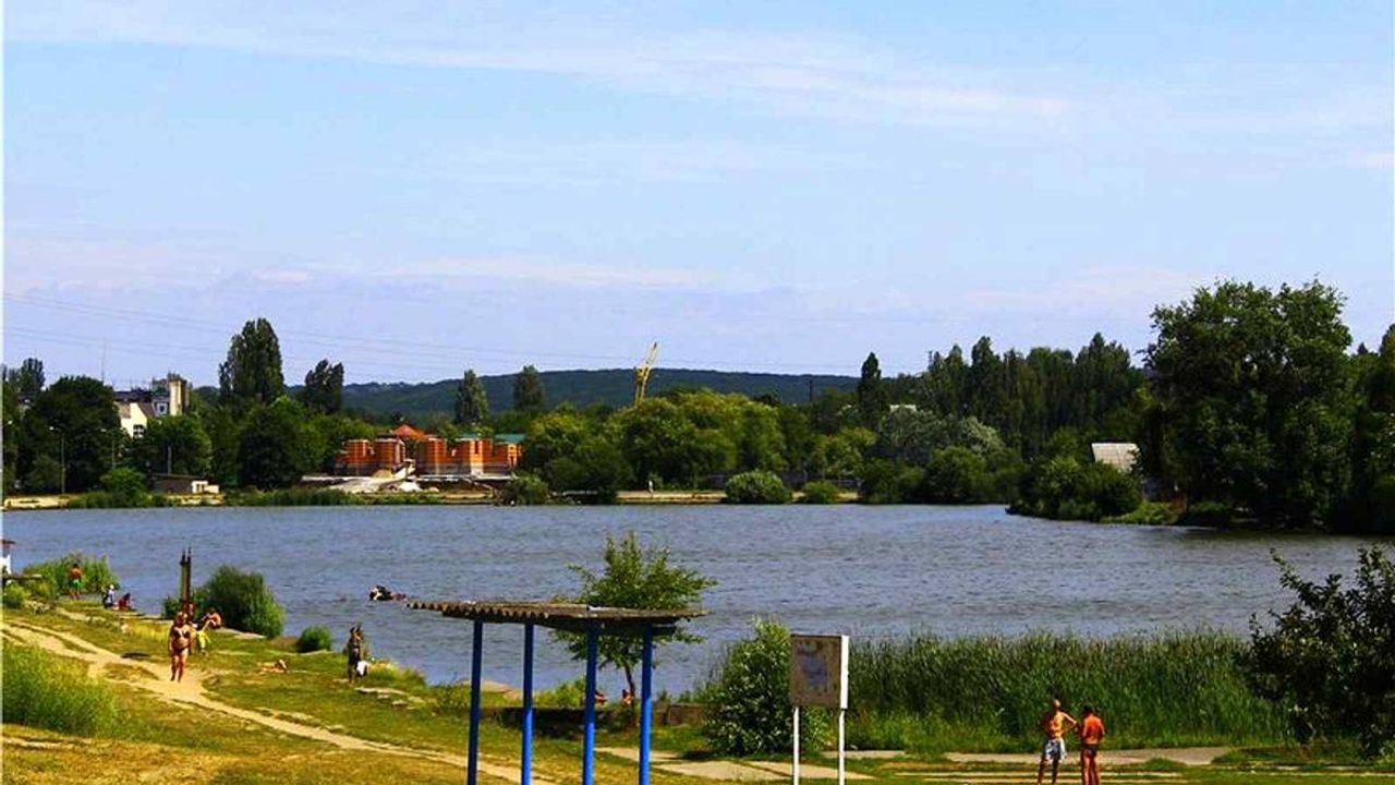 Вишенське озеро