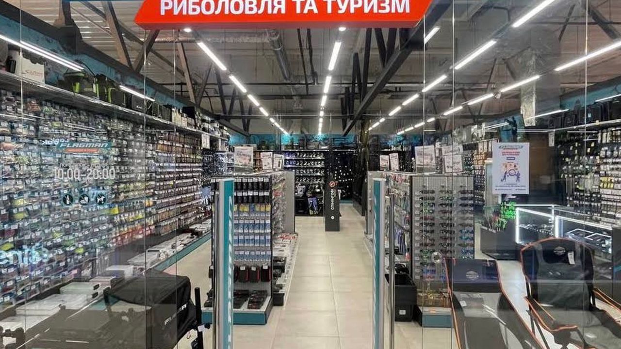 Магазин FLAGMAN м. Крюківщина, вул. Балукова 1е ТРЦ "Наше Небо" — фото 1