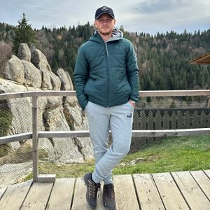 Андрій